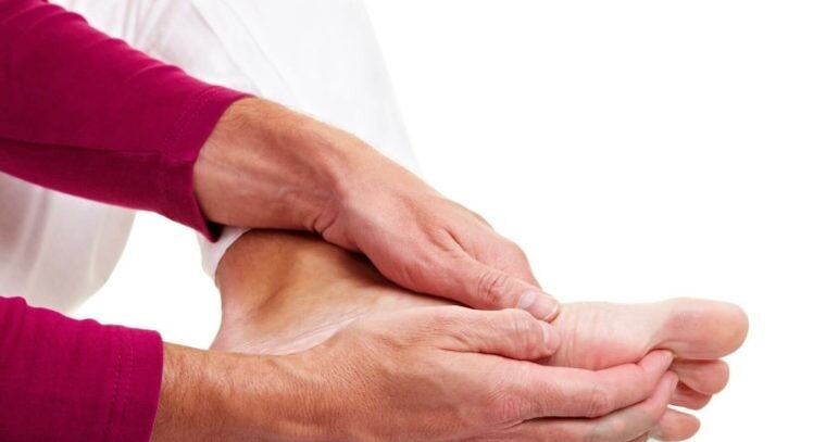 Eine Pilzbehandlung zu Hause ist im Anfangsstadium akzeptabel.